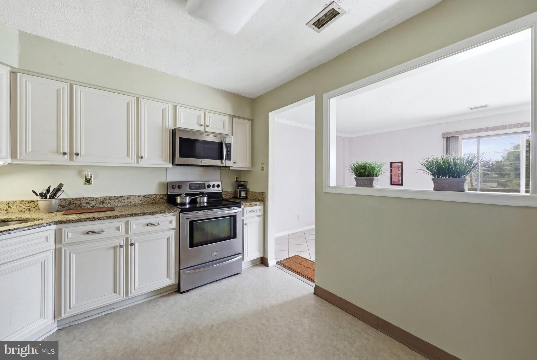 207 Haddonfield Cmns, Unit 207 Haddonfield, NJ 08033 - Photo 8 of 30