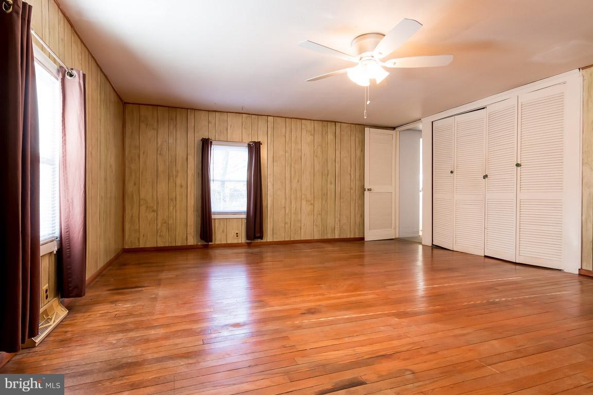 504 Fern Road Riva, MD 21140 - Photo 8 of 19 Bedroom (Master)
