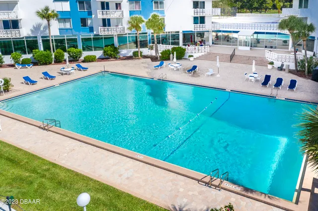 a picture of city view