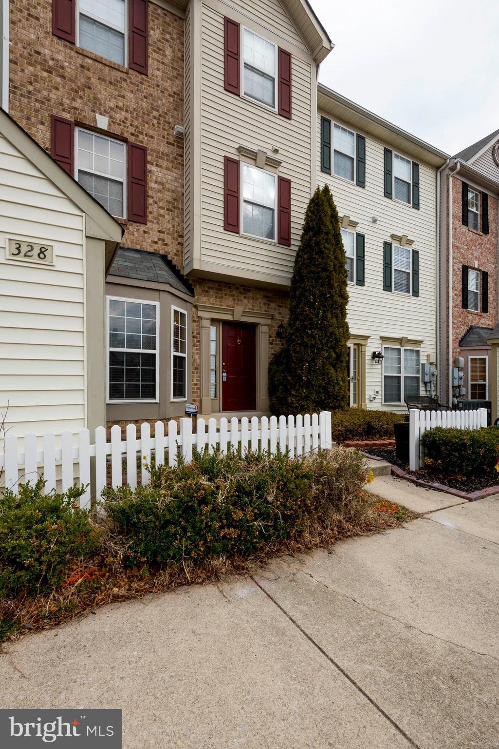 328 Roff Point Drive Odenton, MD 21113 - Photo 2 of 30 Exterior (Front)