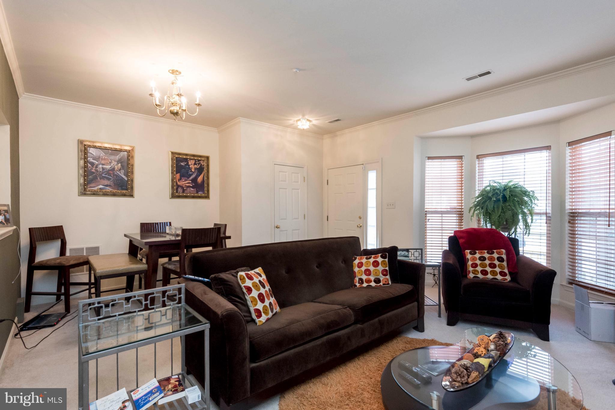 328 Roff Point Drive Odenton, MD 21113 - Photo 5 of 30 Living Room