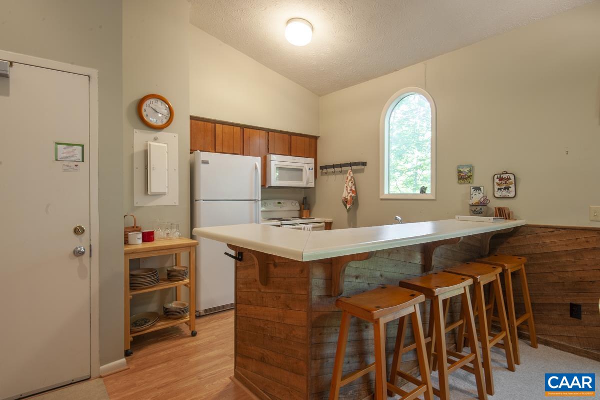2245 Tanners Ridge Roseland, VA 22967 - Photo 4 of 22 Gallery Image 4