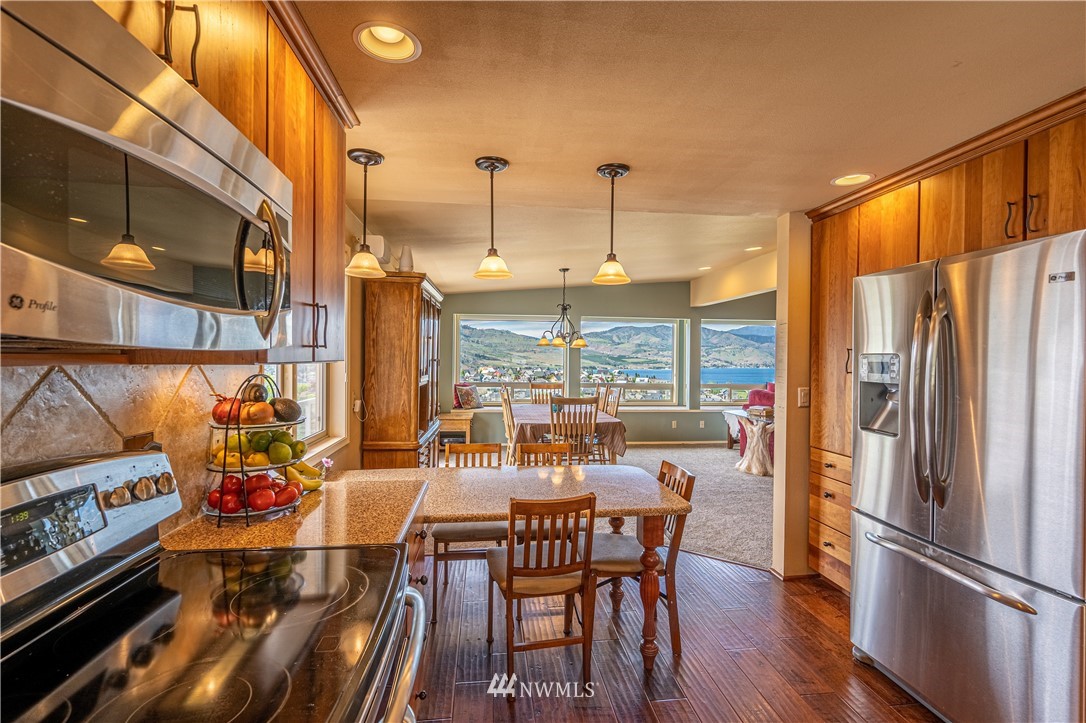 625 Golf Course Place Chelan, WA 98816 - Photo 15 of 38 Gallery Image 15