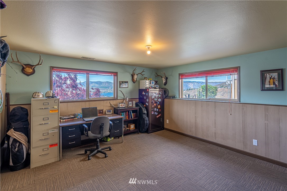 625 Golf Course Place Chelan, WA 98816 - Photo 31 of 38 Gallery Image 31