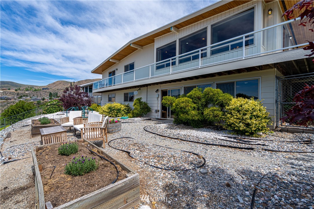 625 Golf Course Place Chelan, WA 98816 - Photo 34 of 38 Gallery Image 34
