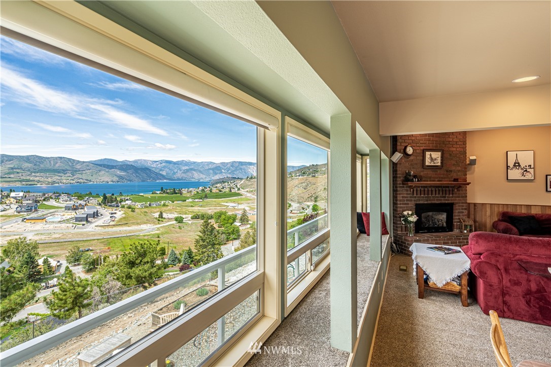 625 Golf Course Place Chelan, WA 98816 - Photo 10 of 38 Gallery Image 10
