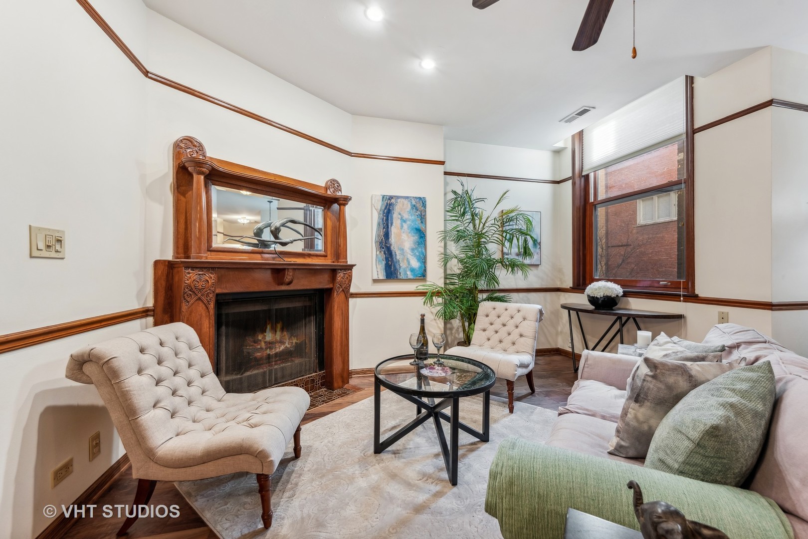 818 North Dearborn Street, Unit 1R Chicago, IL 60610 - Photo 3 of 18