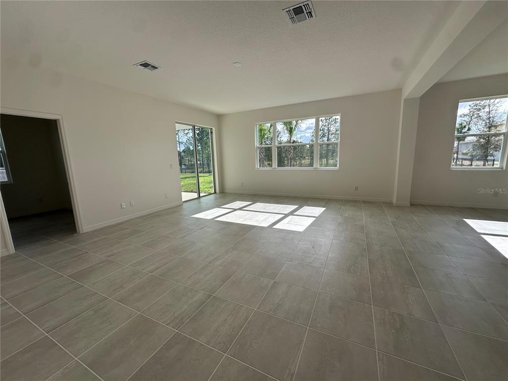 2000 Beevalley Way DeLand, FL 32724 - Photo 4 of 11