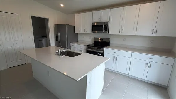 $1,900 | 3809 20th Street Southwest, Lehigh Acres, FL 33976