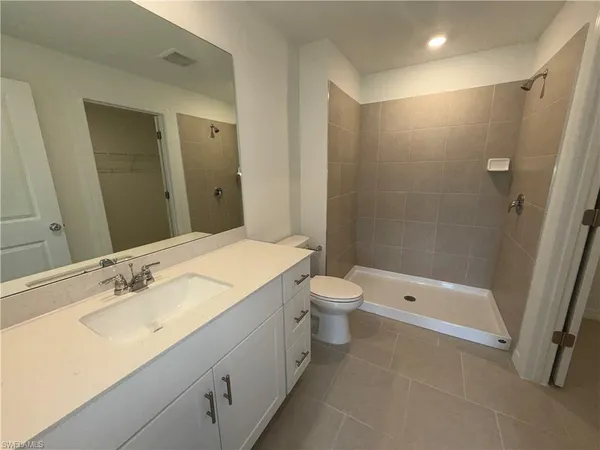 $1,900 | 3809 20th Street Southwest, Lehigh Acres, FL 33976