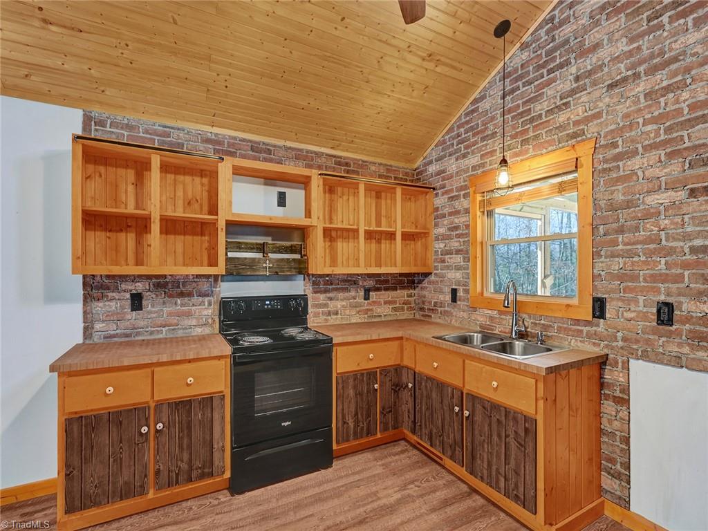 555 Spring Drive Extension Winston-Salem, NC 27107 - Photo 8 of 24 Gallery Image 8