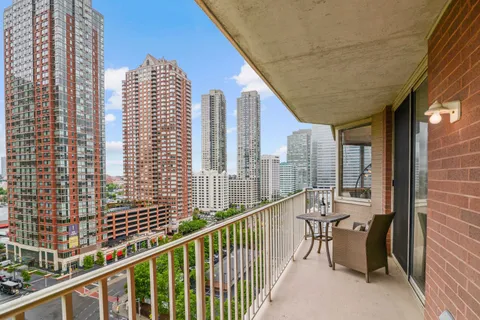 $1,050,000 | 1 2nd Street, Unit 1402, Jersey City, NJ 07302