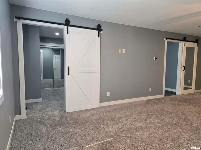 $225,500 | 102 Conch Drive, La Harpe, IL 61450