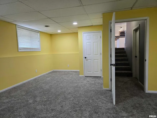 $225,500 | 102 Conch Drive, La Harpe, IL 61450