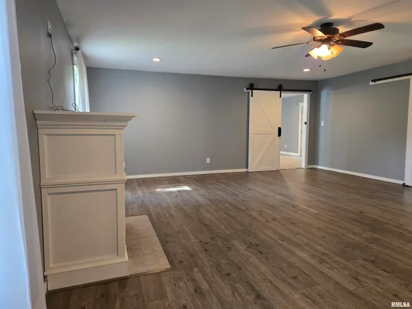 $218,000 | 102 Conch Drive, La Harpe, IL 61450