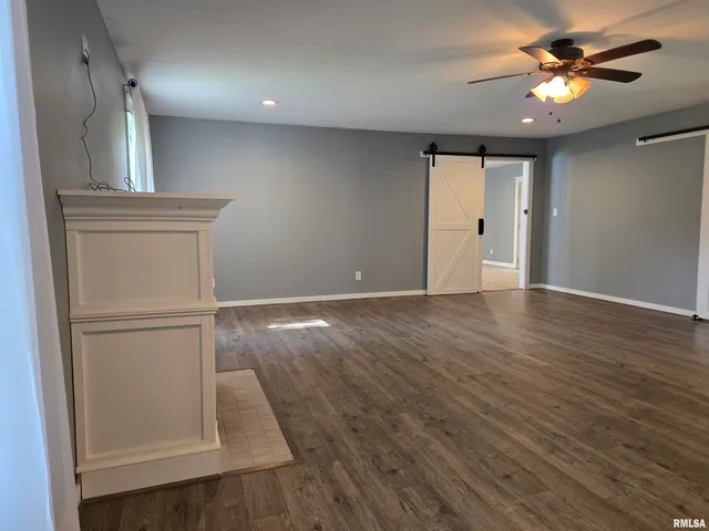 $225,500 | 102 Conch Drive, La Harpe, IL 61450