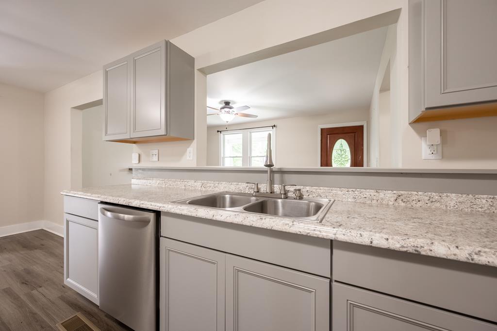 1448 Fort Chiswell Road Max Meadows, VA 24360 - Photo 10 of 51 Gallery Image 10