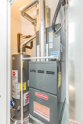 $899,000 | 2228 West Cermak Road, Chicago, IL 60608