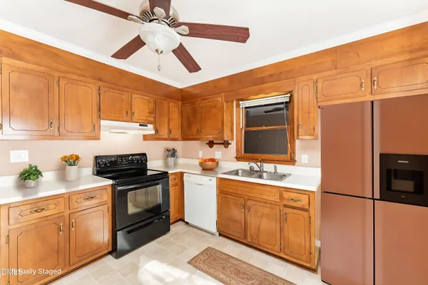 $159,000 | 140 Rollingwood Drive, Dunn, NC 28334