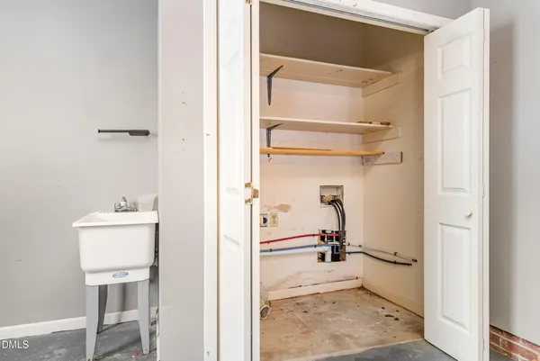 $159,000 | 140 Rollingwood Drive, Dunn, NC 28334