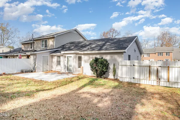 $159,000 | 140 Rollingwood Drive, Dunn, NC 28334