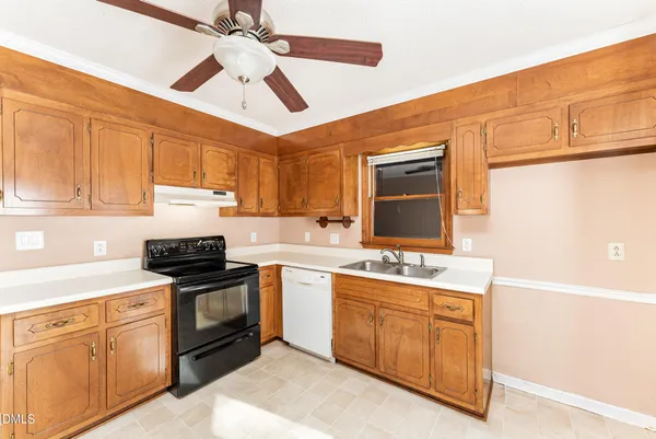 $159,000 | 140 Rollingwood Drive, Dunn, NC 28334