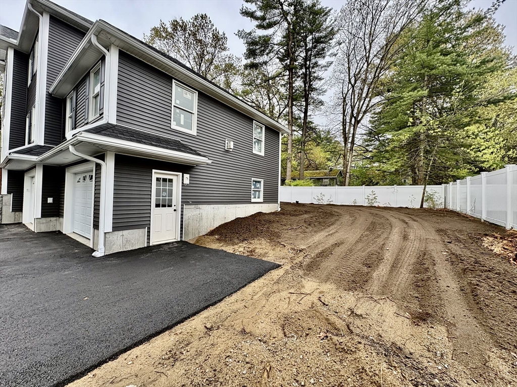 11 Beverly Road Billerica, MA 01821 - Photo 17 of 21 Gallery Image 17