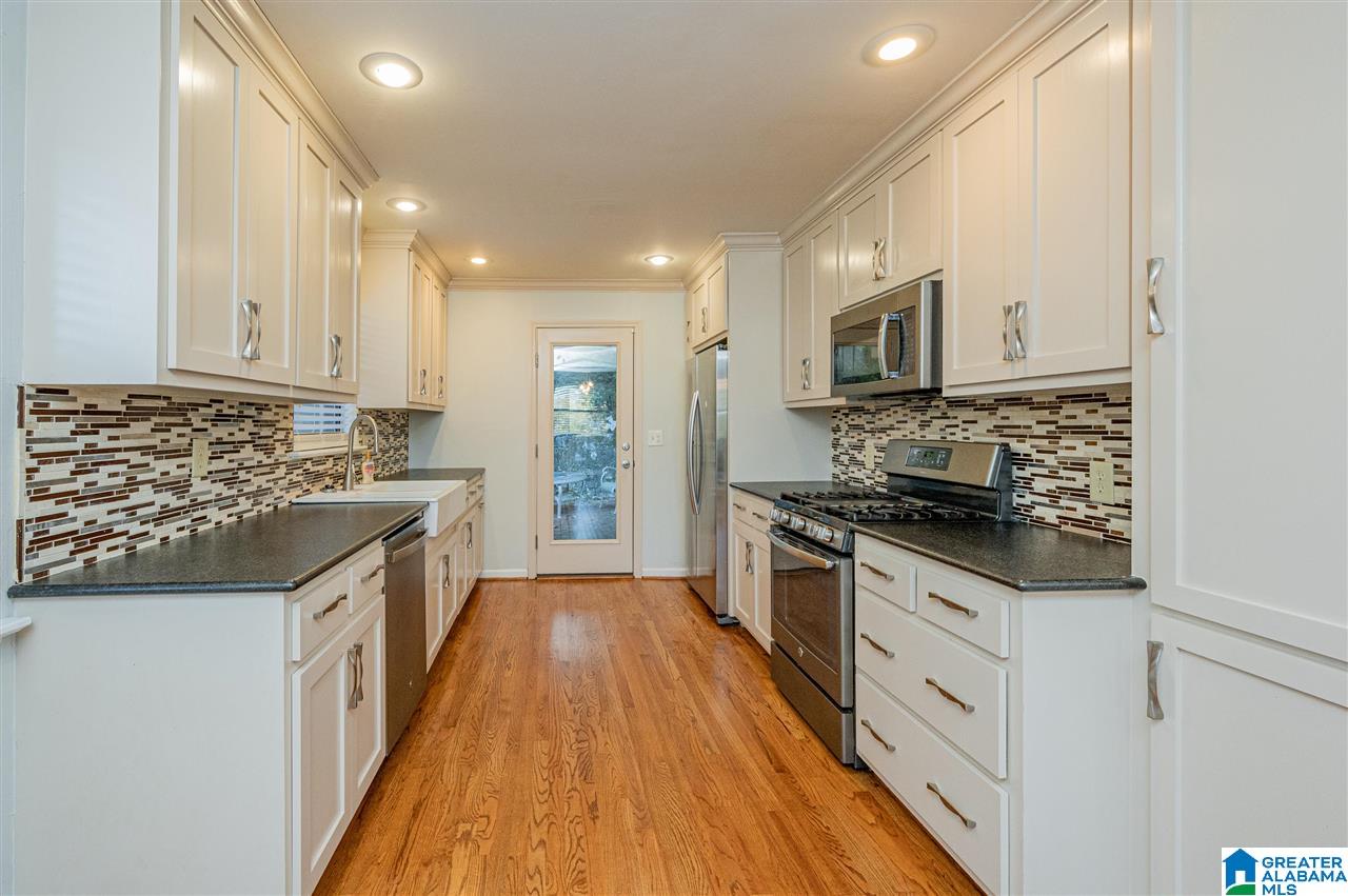 1509 Berry Road Birmingham, AL 35226 - Photo 15 of 46