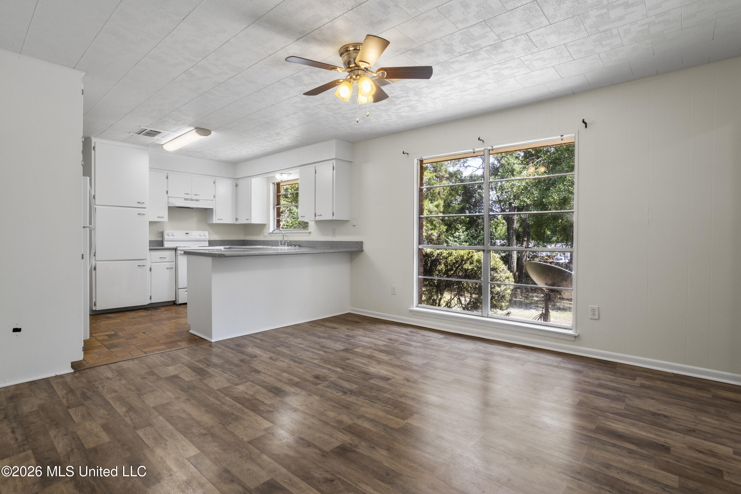 15629 Big Ridge Road Biloxi, MS 39532 - Photo 15 of 31 00012