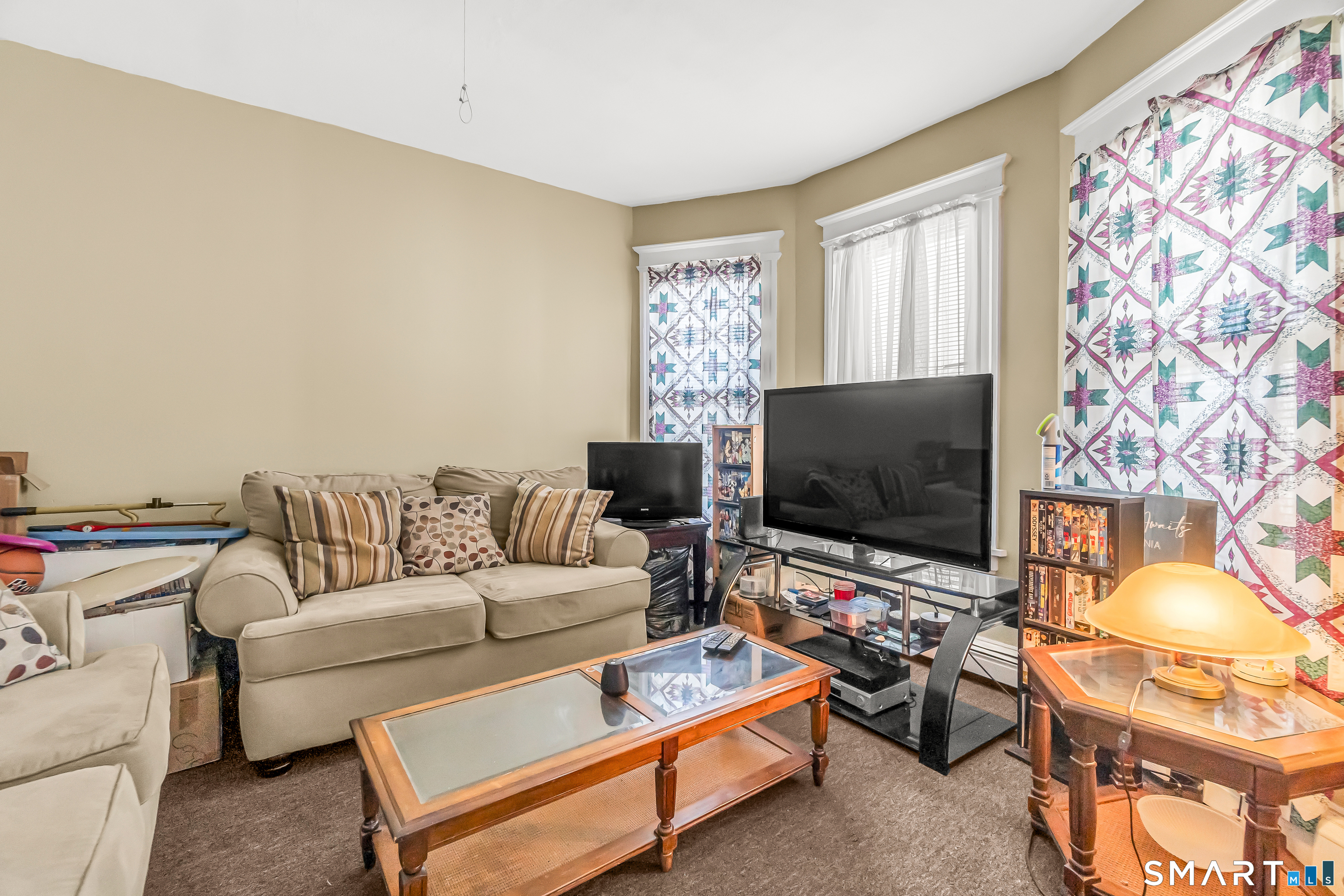 34 Hayes Street Bridgeport, CT 06608 - Photo 2 of 21