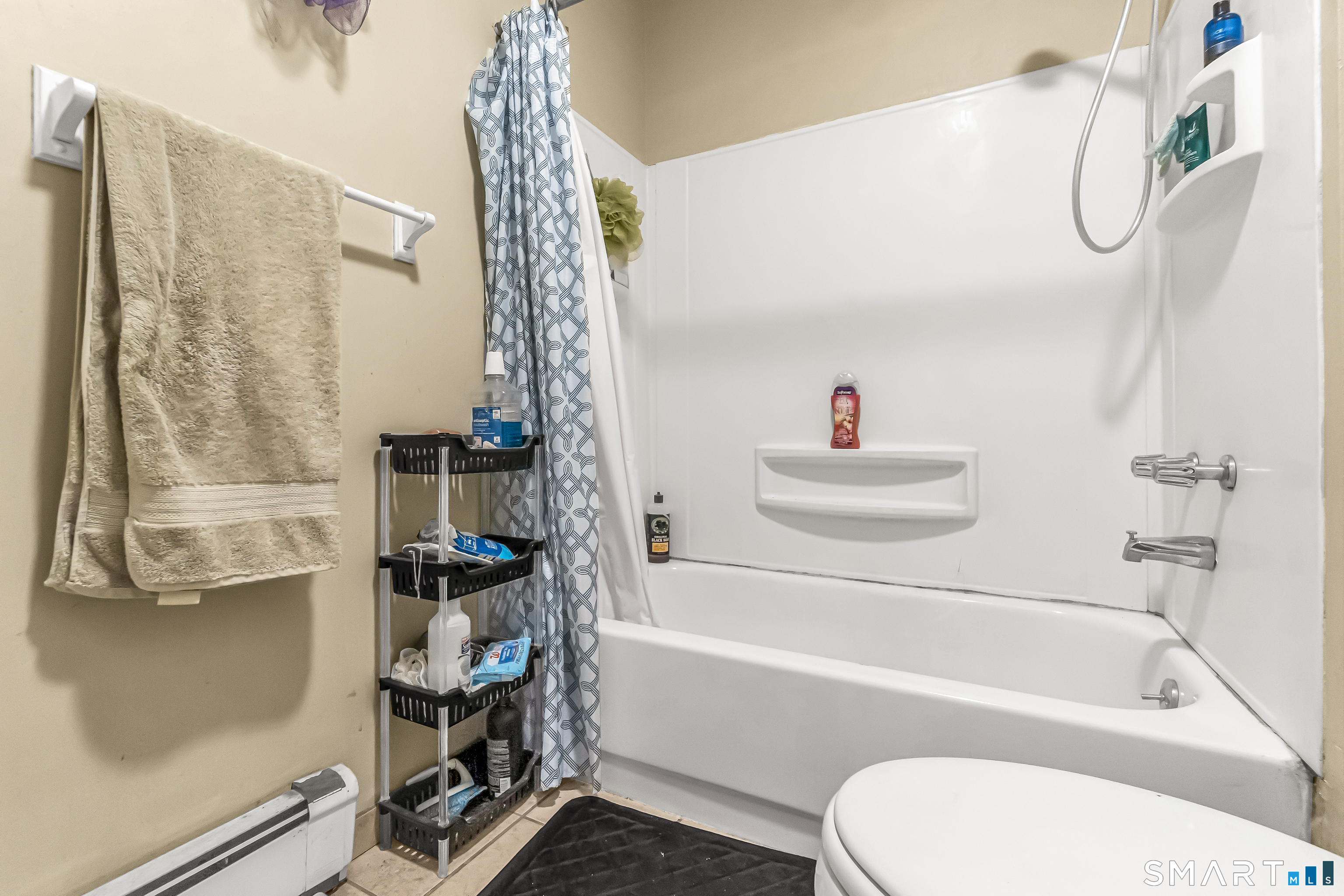 34 Hayes Street Bridgeport, CT 06608 - Photo 7 of 21