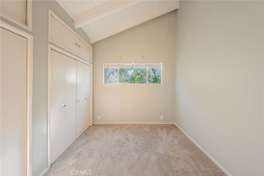 414 University Burbank, CA 91504 - Photo 11 of 18 an empty room with windows