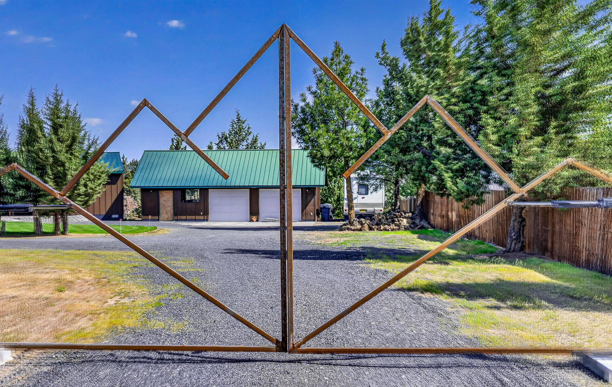 6354 Mustang Road Terrebonne, OR 97760 - Photo 4 of 48