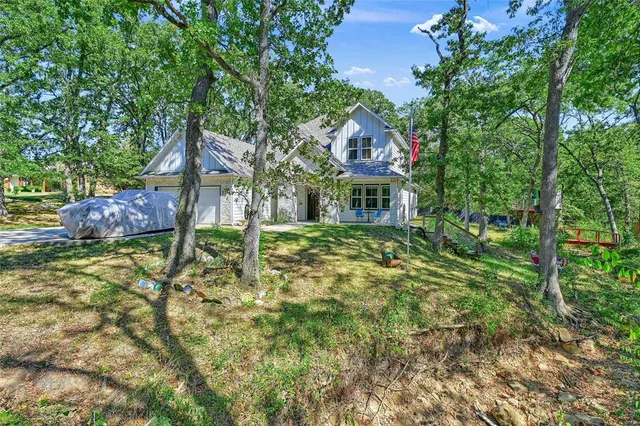 $437,500 | 610 Deleon Street, Denison, TX 75020