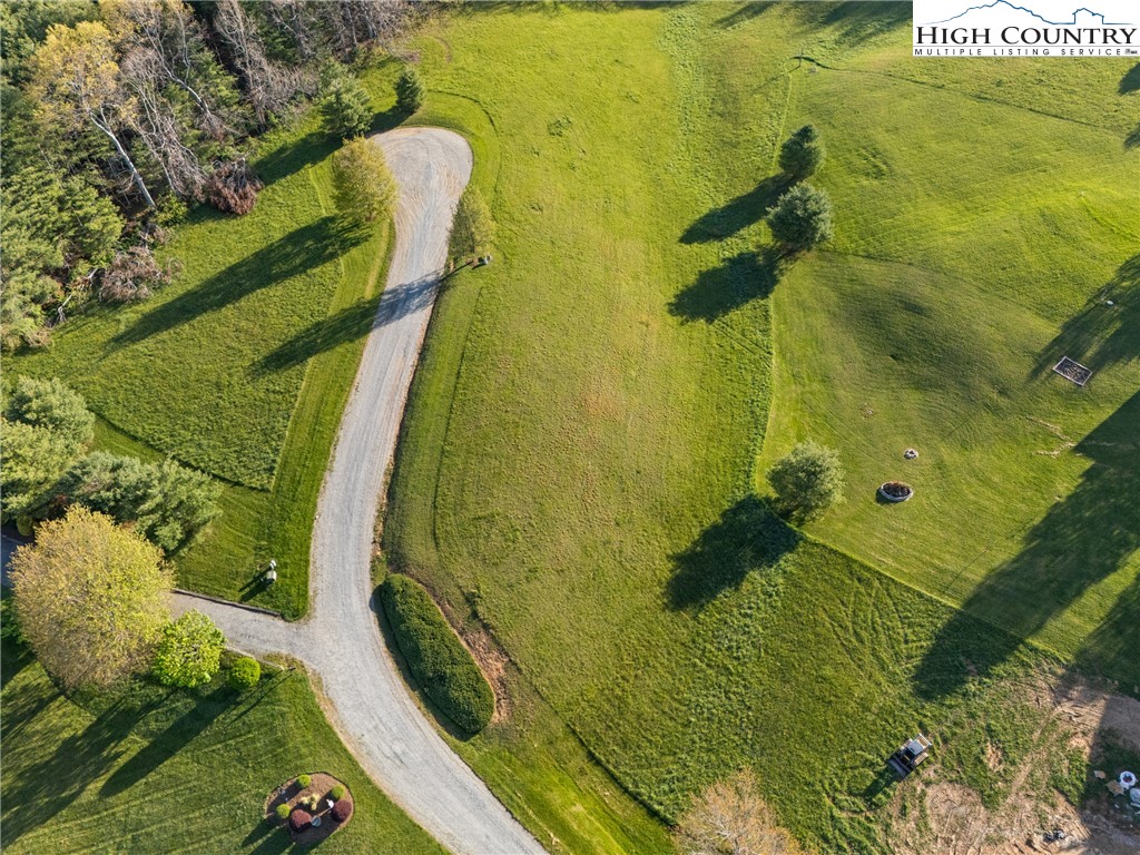 29 Pond View Lane Sparta, NC 28675 - Photo 5 of 27 a bathroom with a shower