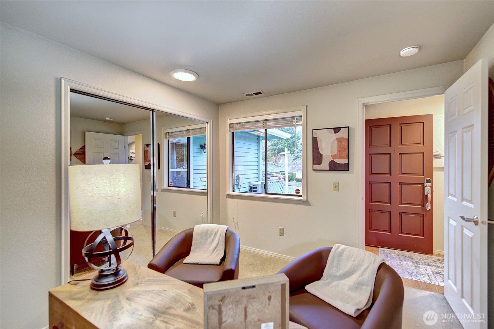 1800 Mill Creek Road, Unit 4A Mill Creek, WA 98012 - Photo 24 of 32 a living room with furniture