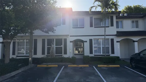$2,650 | 8735 Southwest 152nd Avenue, Unit 292, Miami, FL 33193