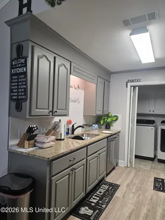 $262,000 | 3614 Old Brandon Road, Pearl, MS 39208