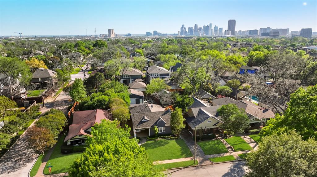5250 Goodwin Avenue Dallas, TX 75206 - Photo 32 of 33 an aerial view of a city with lots of residential buildings