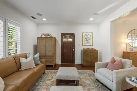 $925,000 | 5250 Goodwin Avenue, Dallas, TX 75206