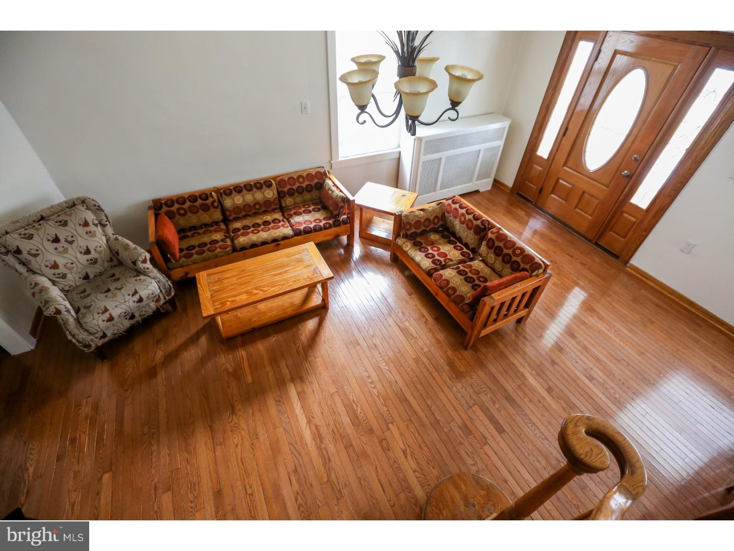 39 Waverly Road Havertown, PA 19083 - Photo 3 of 25 Living Room