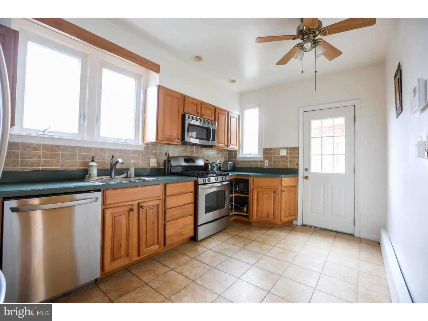 39 Waverly Road Havertown, PA 19083 - Photo 8 of 25 Kitchen