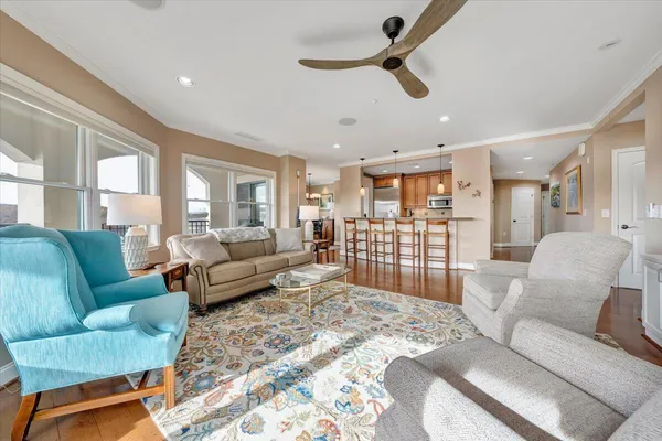 $814,000 | 100 Bridgewater Pointe Place, Unit 601, Moneta, VA 24121