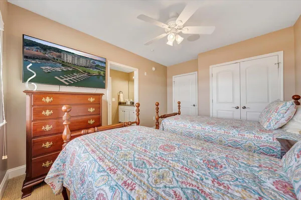 $814,000 | 100 Bridgewater Pointe Place, Unit 601, Moneta, VA 24121