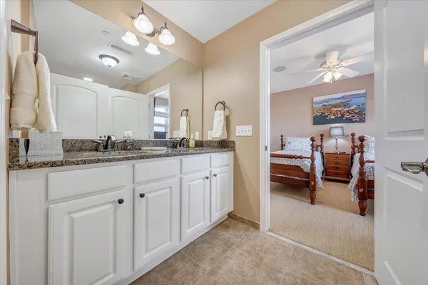 $814,000 | 100 Bridgewater Pointe Place, Unit 601, Moneta, VA 24121