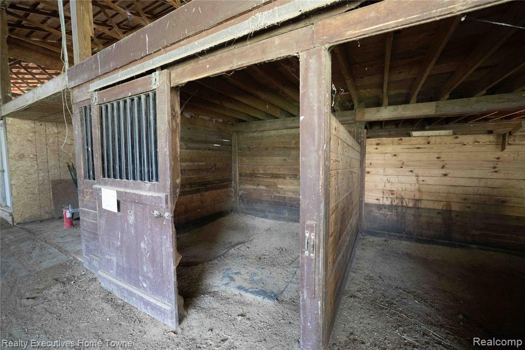7227 Avoca Road North Street, MI 48049 - Photo 14 of 44 Gallery Image 14