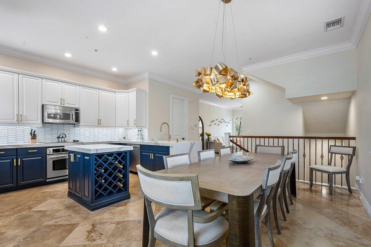 15 Via Floresta Drive, Unit 15 Boca Raton, FL 33487 - Photo 15 of 27 Main Living