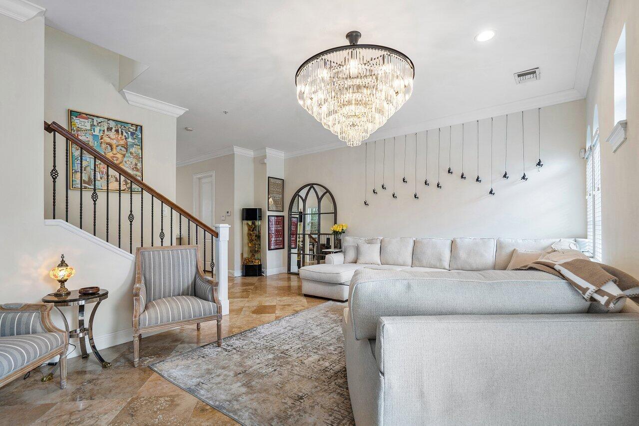 15 Via Floresta Drive, Unit 15 Boca Raton, FL 33487 - Photo 8 of 27 007-15ViaFlorestaDrive-BocaRaton-FL-3348