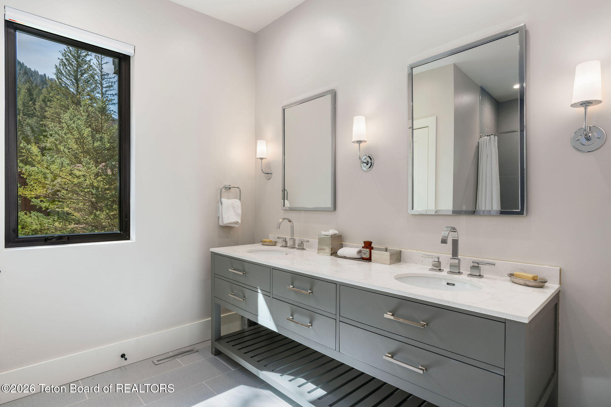 15505 Tall Timber Road Jackson, WY 83001 - Photo 27 of 40 Guest Bath 1