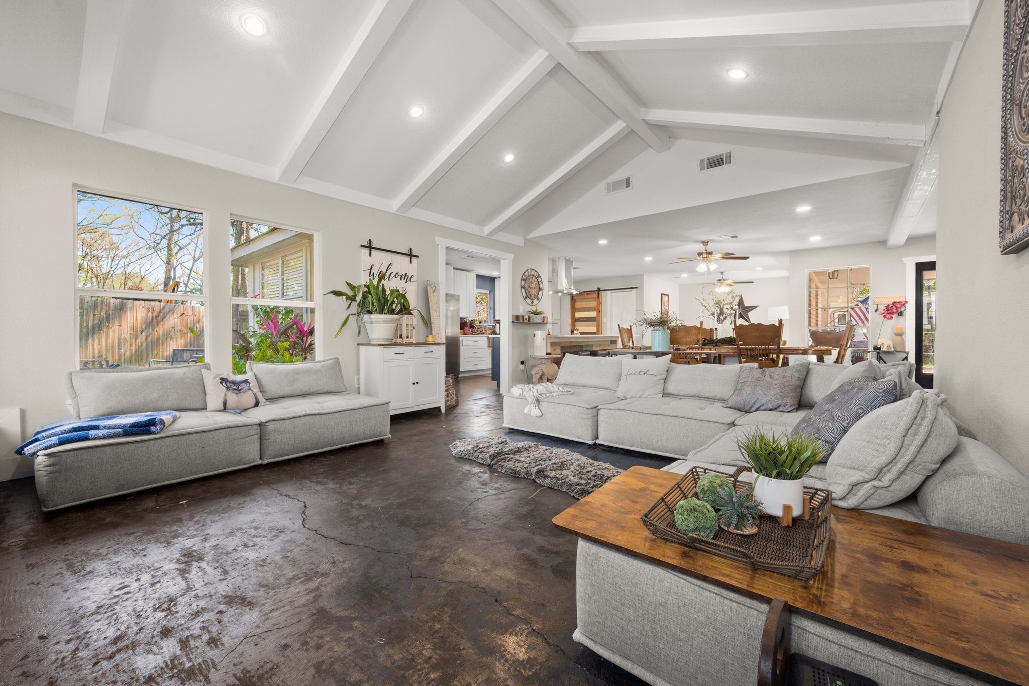 910 Brook Forest Court Conroe, TX 77385 - Photo 20 of 50